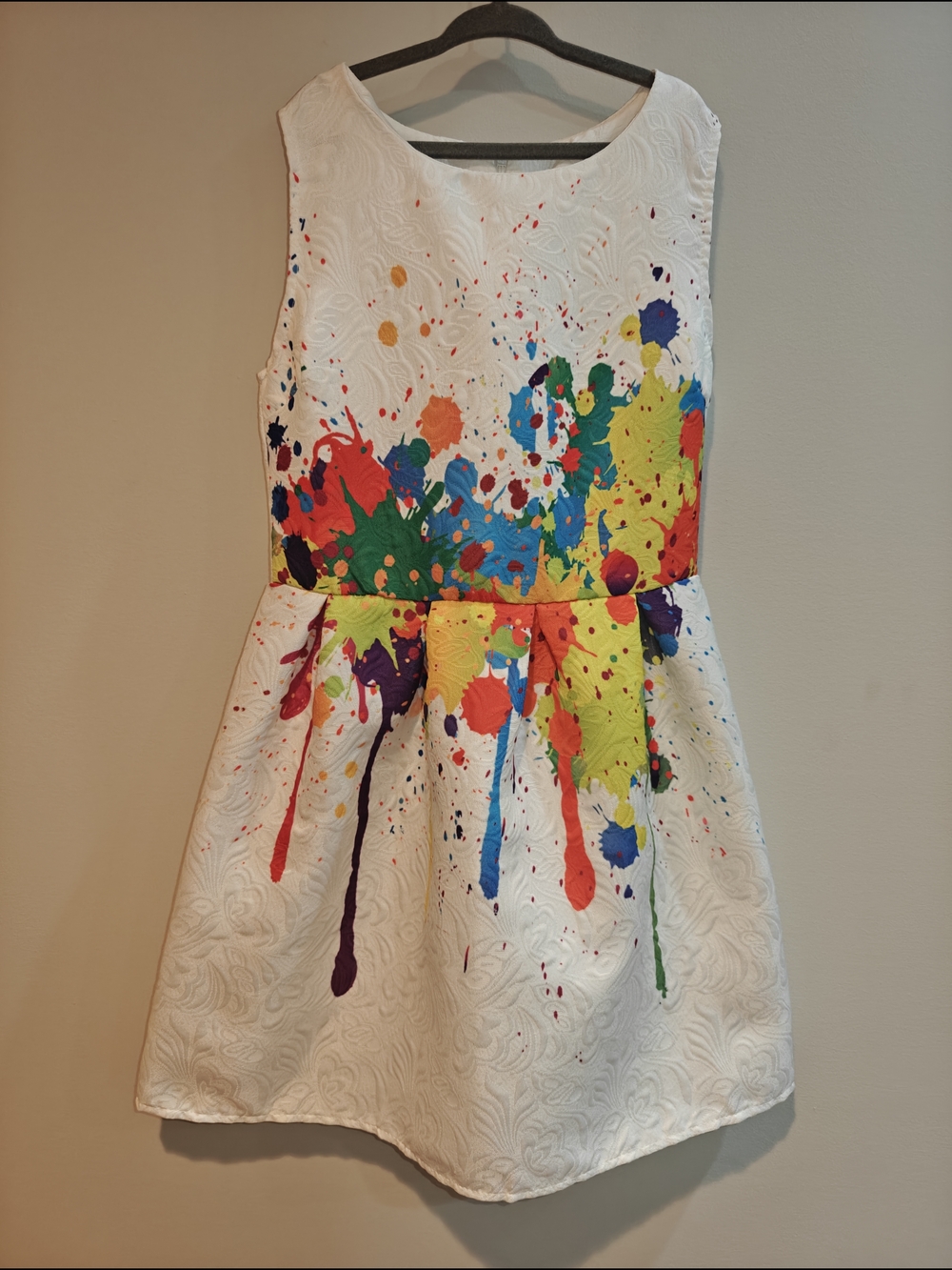 White Sleeveless Dress with Multicolor Paint-Splash Print Size 150/US 12